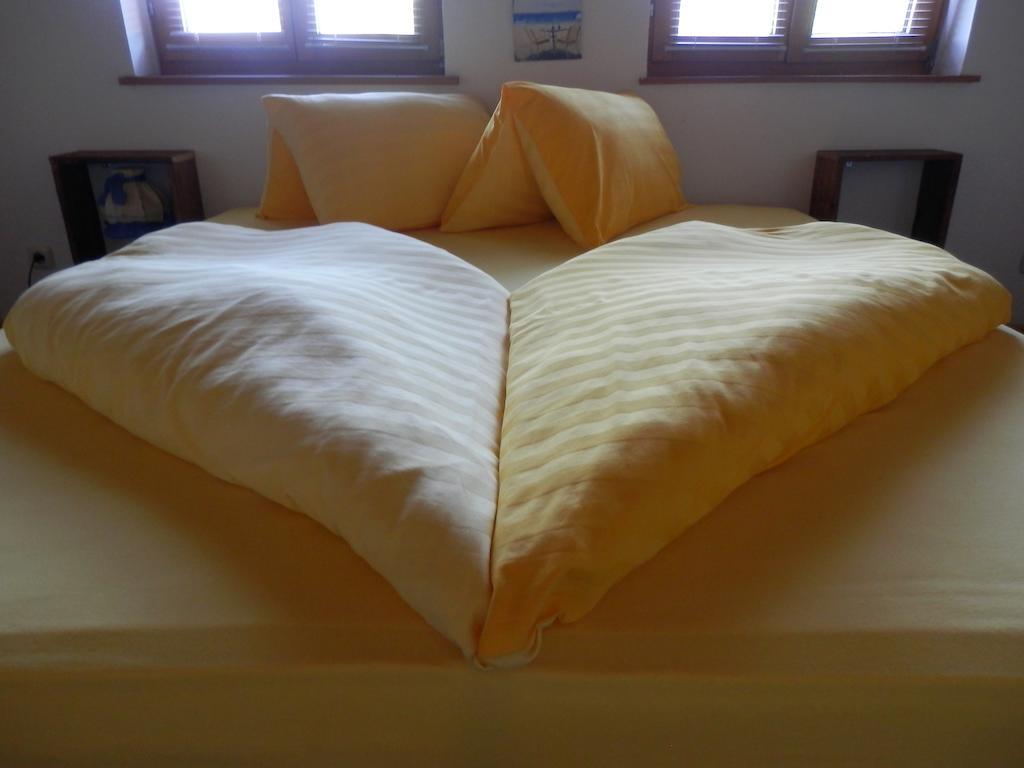 Апартаменти Girbl Bio Zimmer Штробль Екстер'єр фото